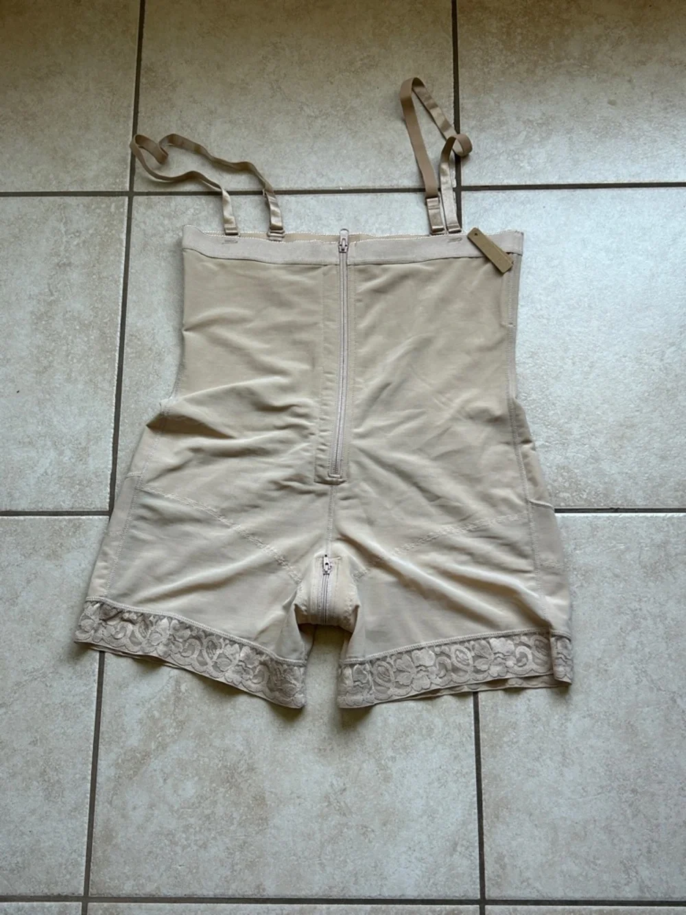 NWT Shapellx AirSlim Full Body Shaper - Butt Lifter Faja - 4XL Cream - Picture 1 of 4